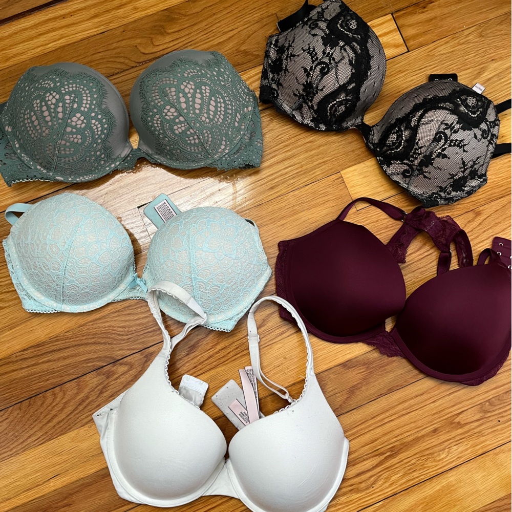5 Victorias Secret bras! Size 32DD